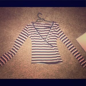 Long sleeved crop top